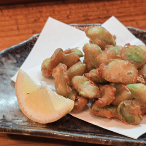 そら豆の唐揚げ〜!